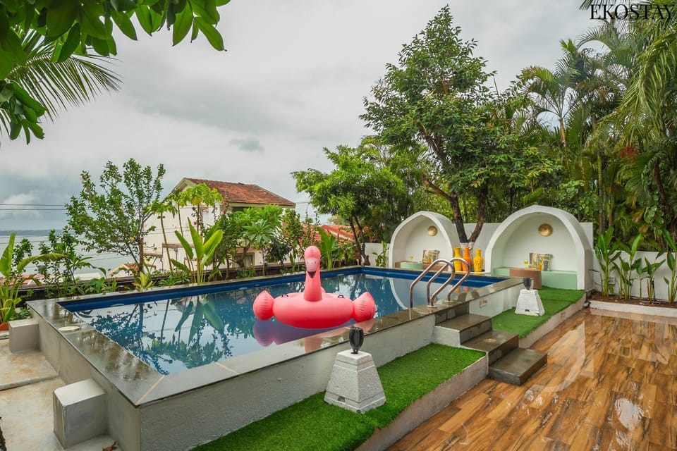Day, Natural landscape, Garden, Pool view