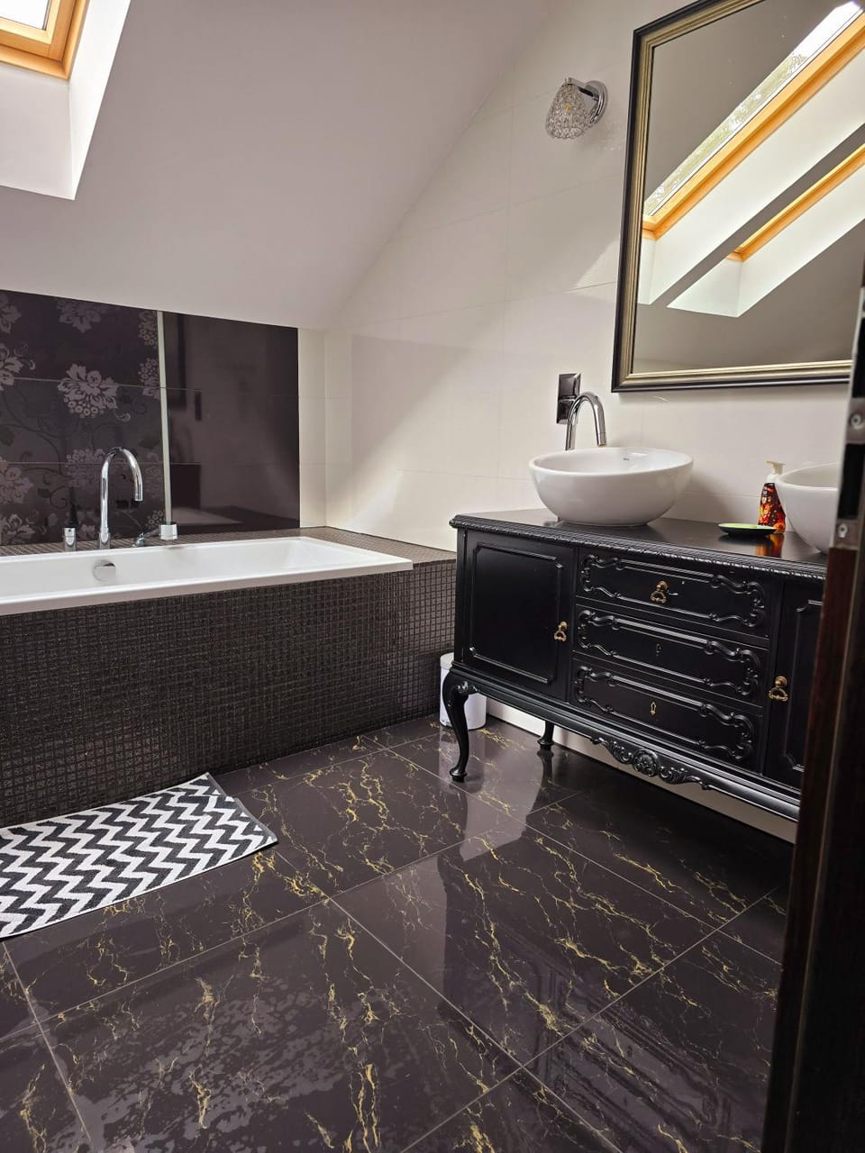 Bathroom, Bath