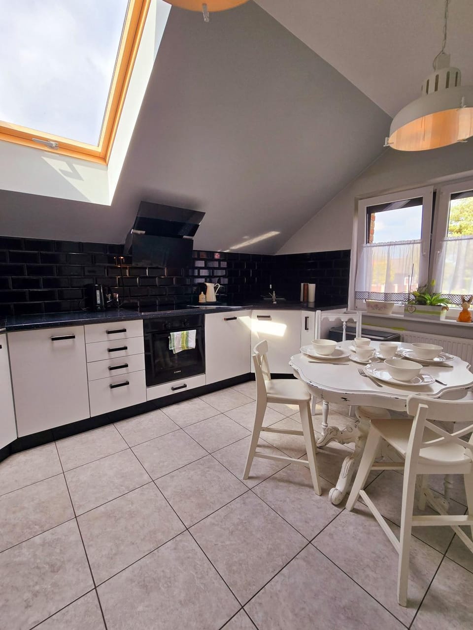 Kitchen or kitchenette, Dining area, dishwasher, oven, stove