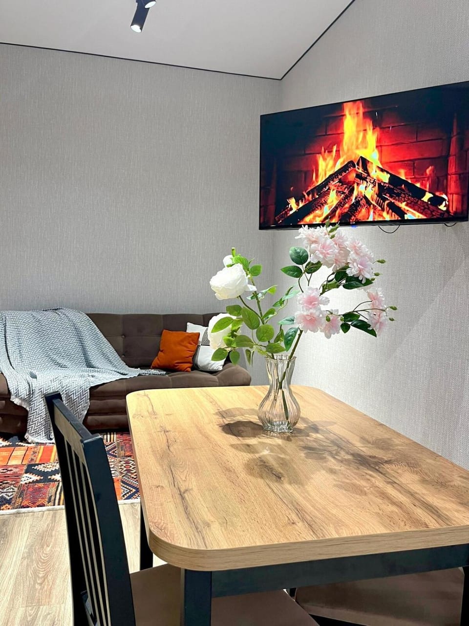 Dastur Lux Cinema Apartment in Kazakhstan