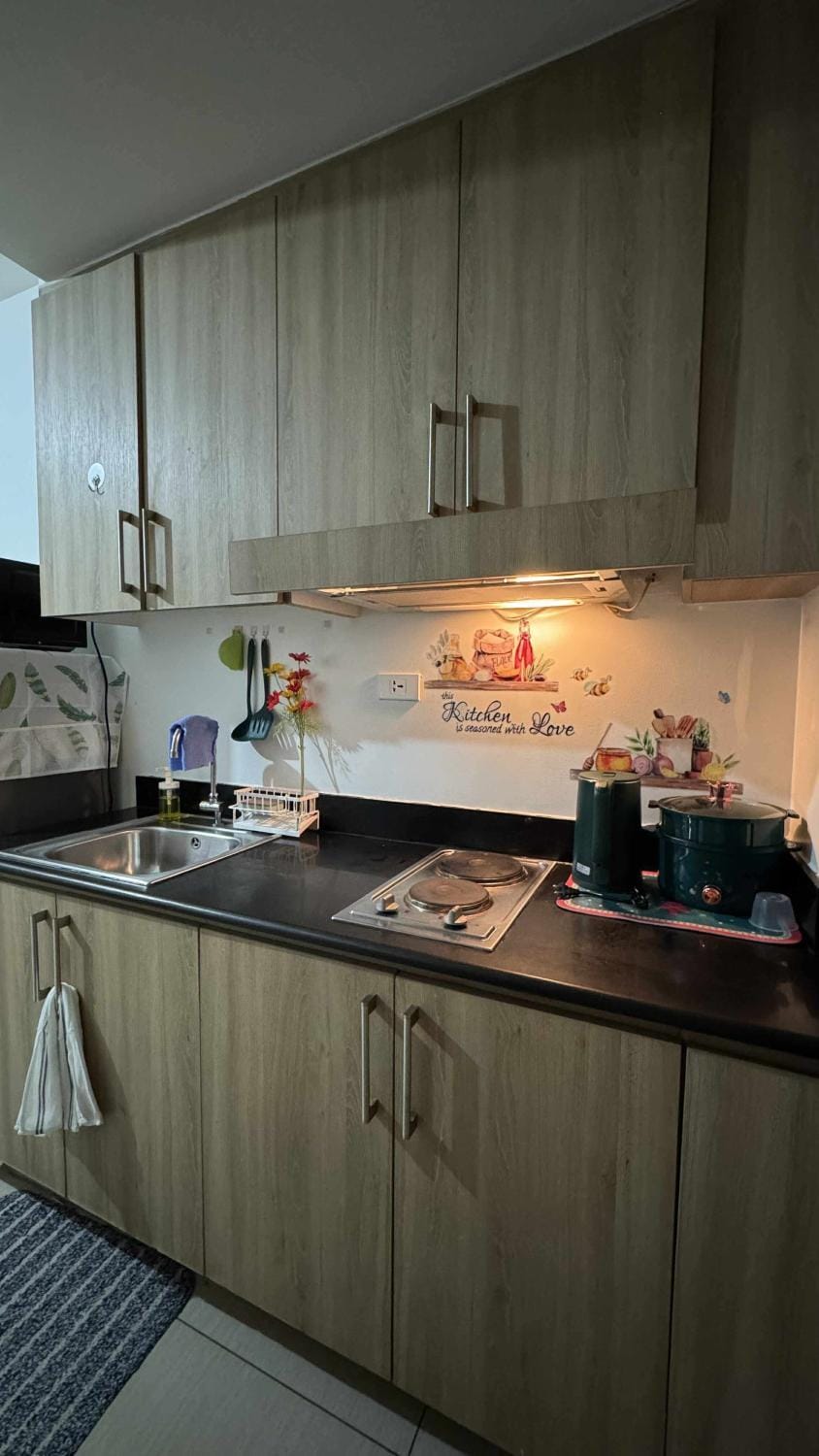Shore Residences, walking distance to MOA and near Manila Airport Apartment in Pasay