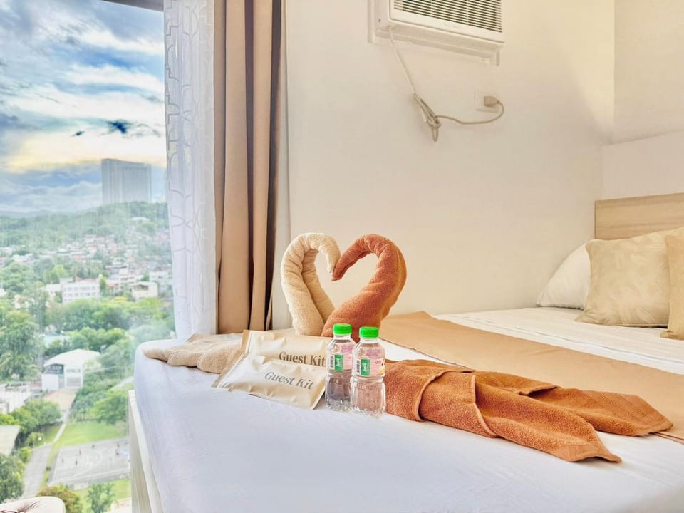Bed, Natural landscape, View (from property/room), Balcony/Terrace, Bedroom