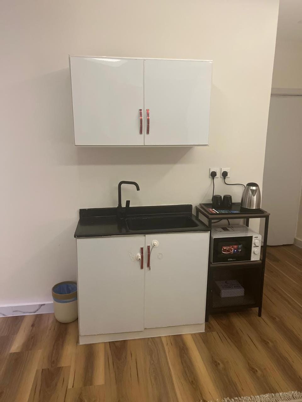 Coffee/tea facilities, Kitchen or kitchenette
