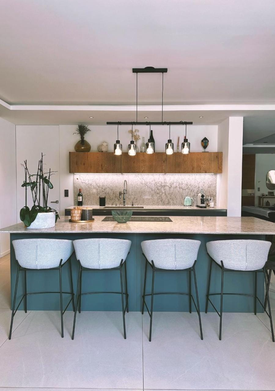 Dining area, kitchen