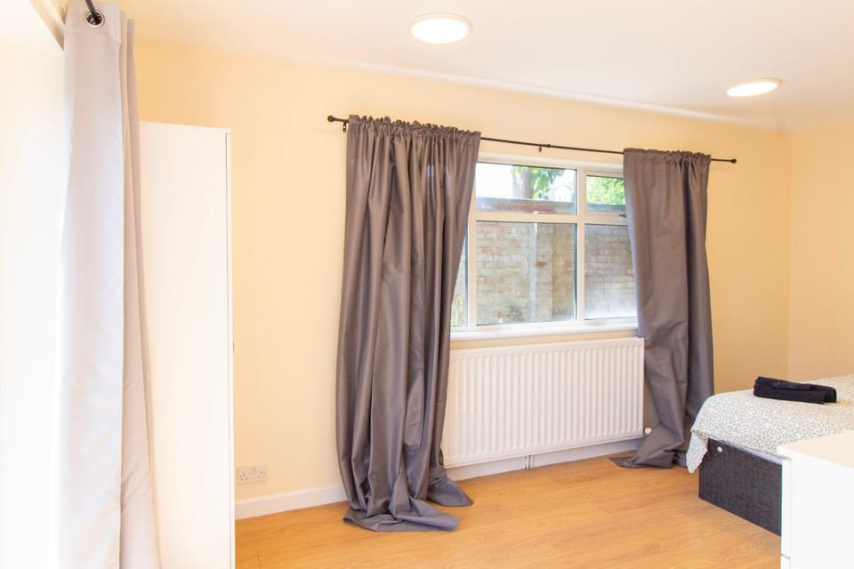 Brookvale Guest House Room 8 Bed and Breakfast in Southampton