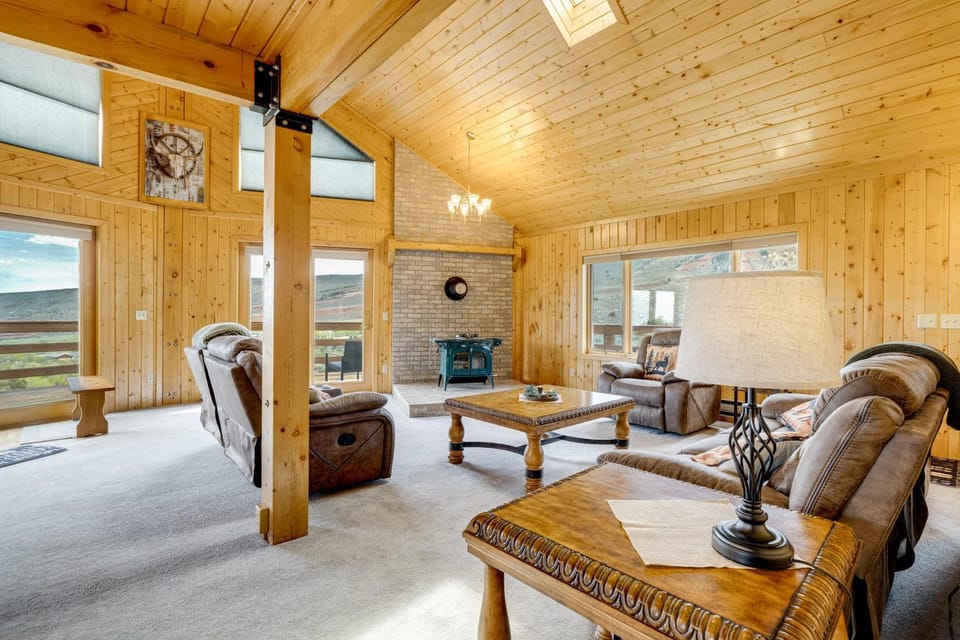 Walk to Sinks Canyon State Park: Spacious Home! House in Lander