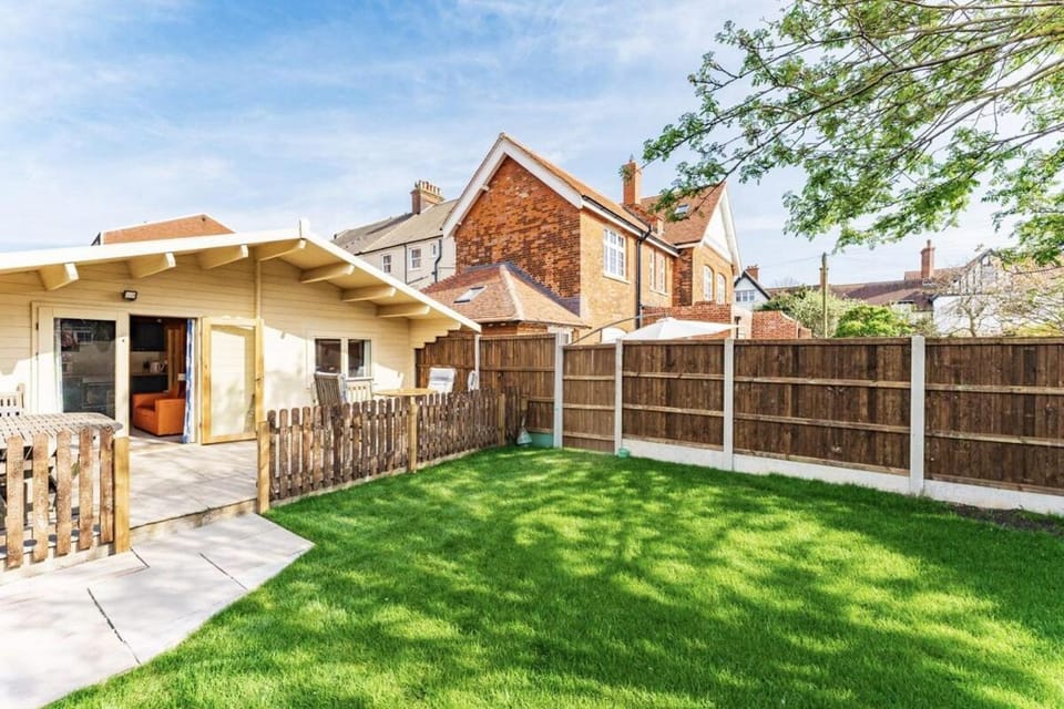 Peggs Cabin - Norfolk Cottage Agency Cabin in Sheringham