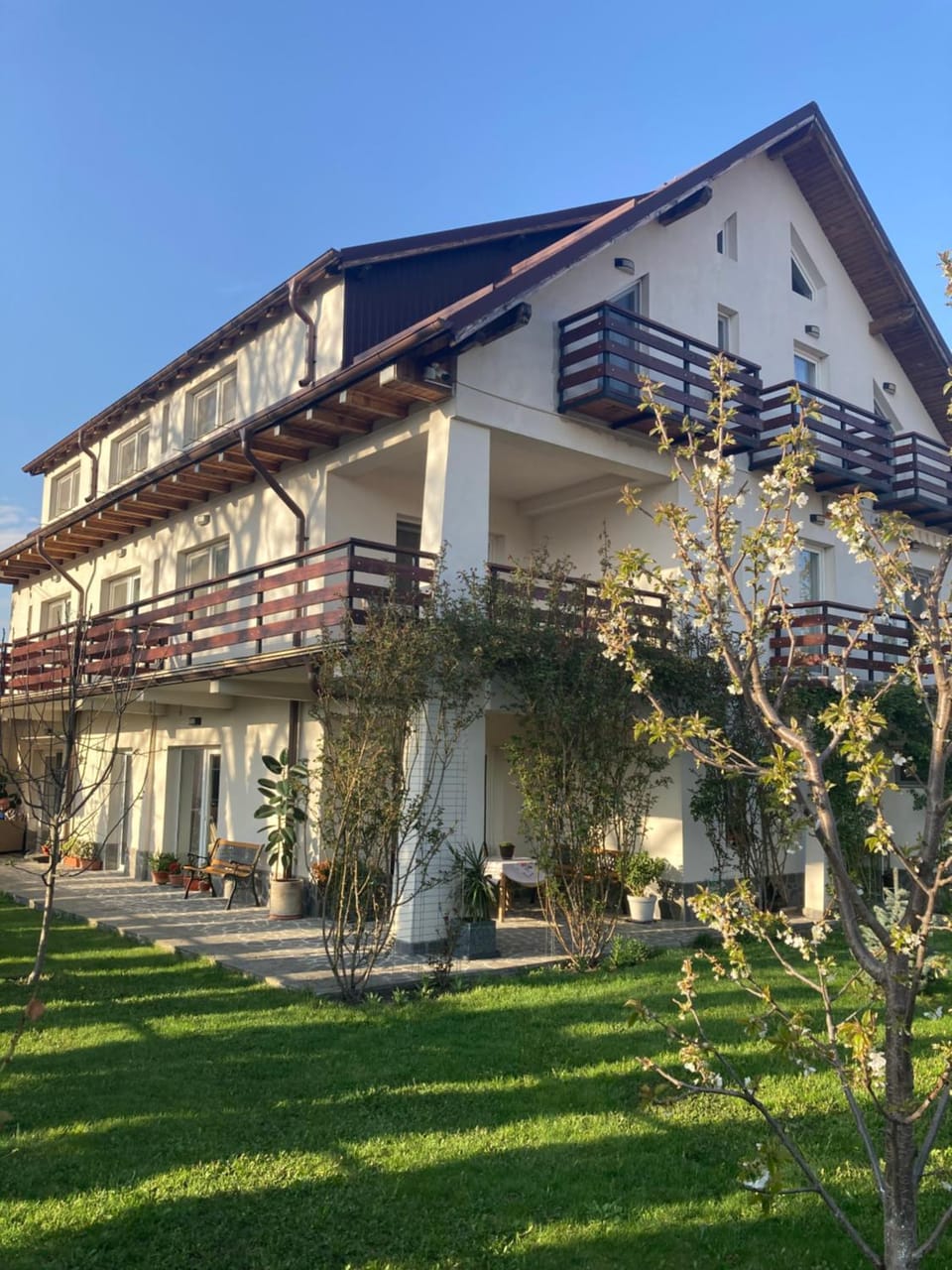 Property building, Spring, Garden