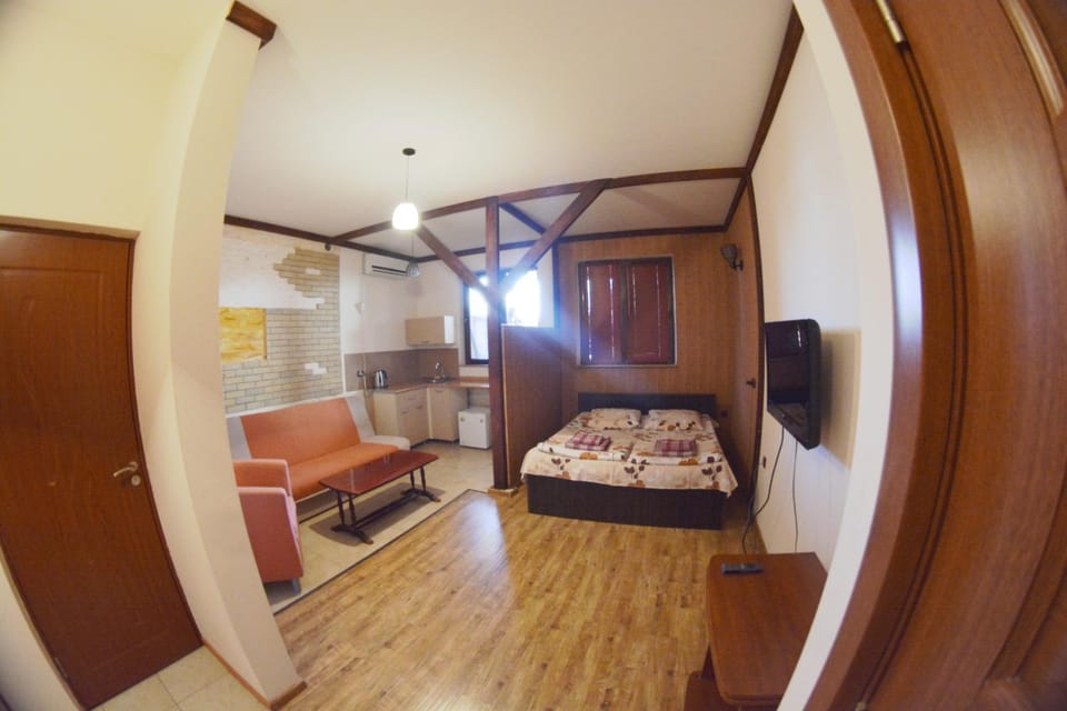 Kitchen or kitchenette, Photo of the whole room, Seating area, Bedroom