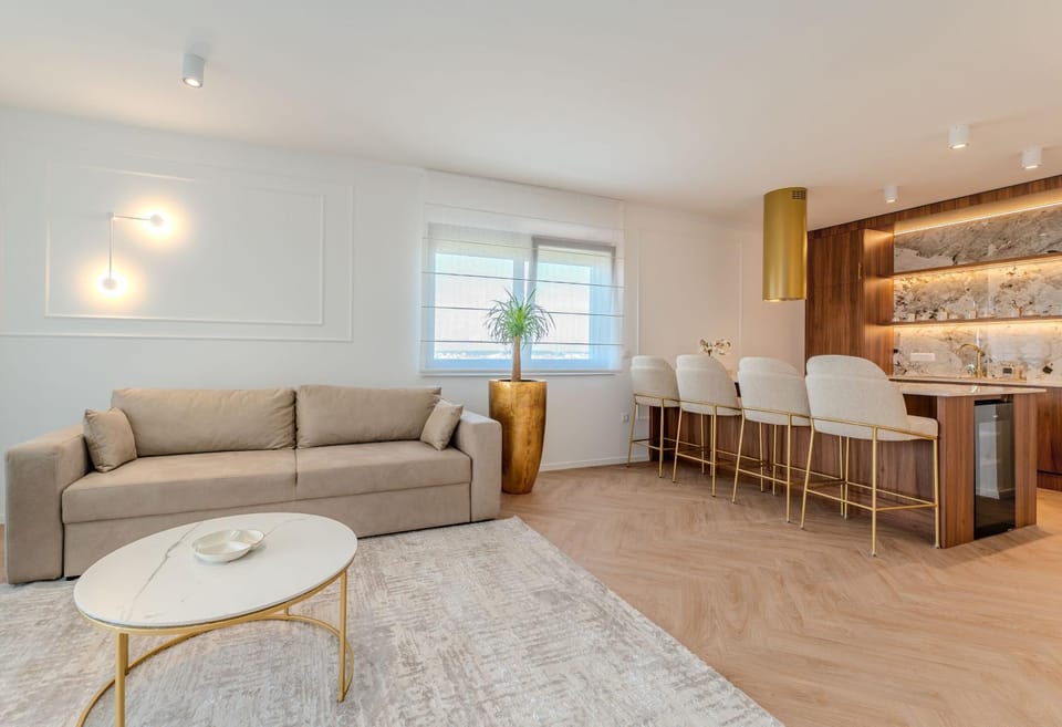 Kitchen or kitchenette, Living room, Seating area