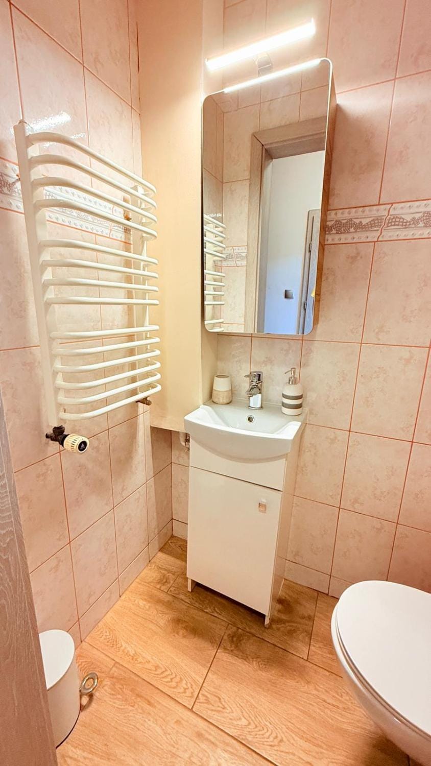 POKÓJ Słoneczna Idylla k Karpacza SAUNA JACUZZI Apartment in Lower Silesian Voivodeship