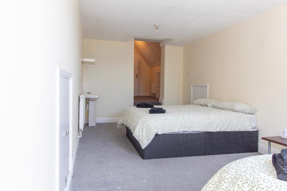 Brookvale Guest House Room 16 Bed and Breakfast in Southampton