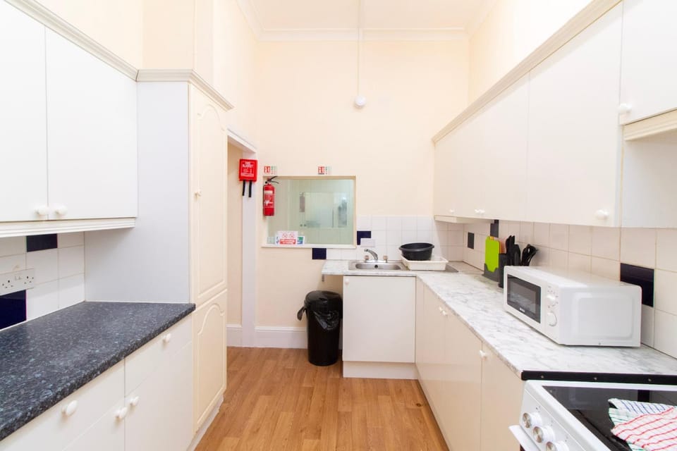 Brookvale Guest House Room 17 Bed and Breakfast in Southampton