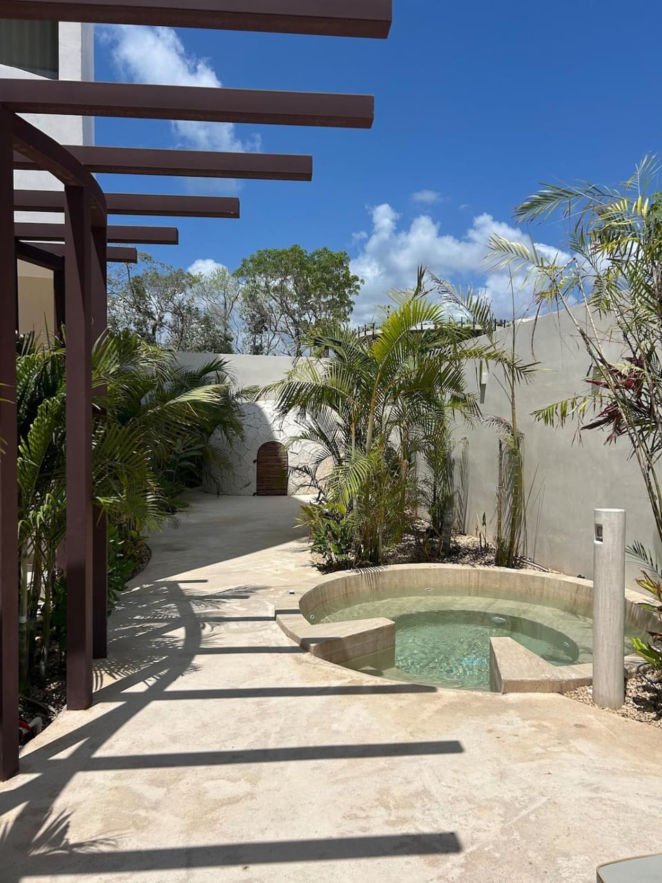 Your Ideal Retreat GF Oasis with Pool Access for 3 Apartment in State of Quintana Roo