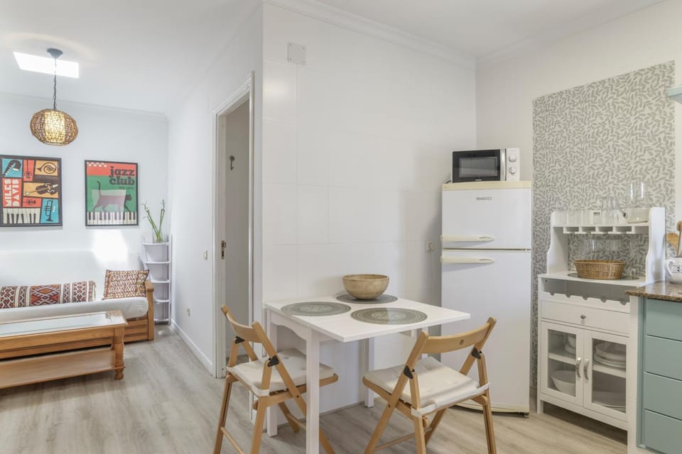 Property building, Kitchen or kitchenette, Living room