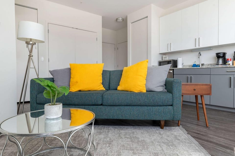 Kitchen or kitchenette, Living room, Seating area