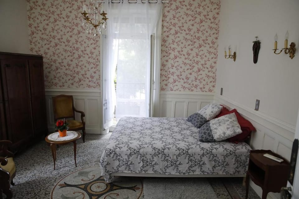 Bastide pour 15 avec piscine, clim et Billard House in Occitanie
