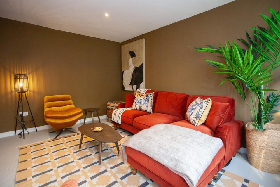 Newly Renovated House in Popular Location House in Glasgow