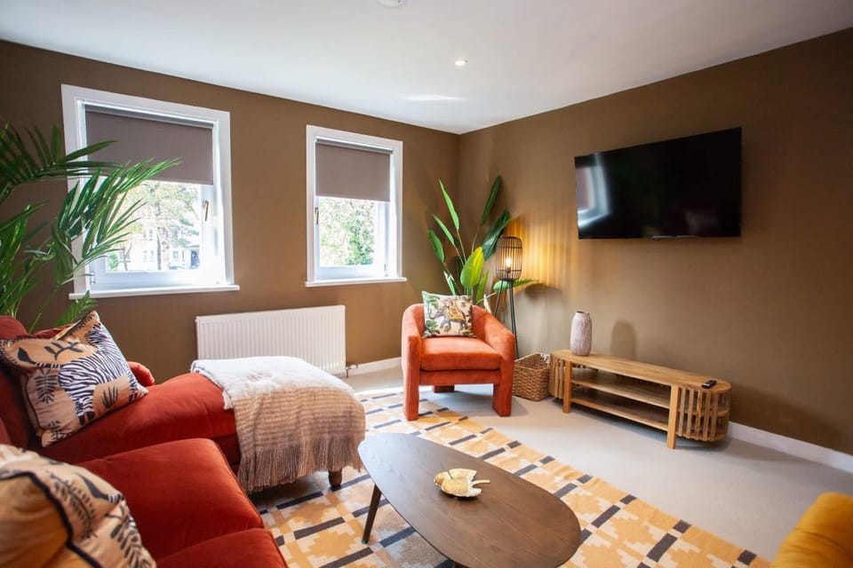 Newly Renovated House in Popular Location House in Glasgow