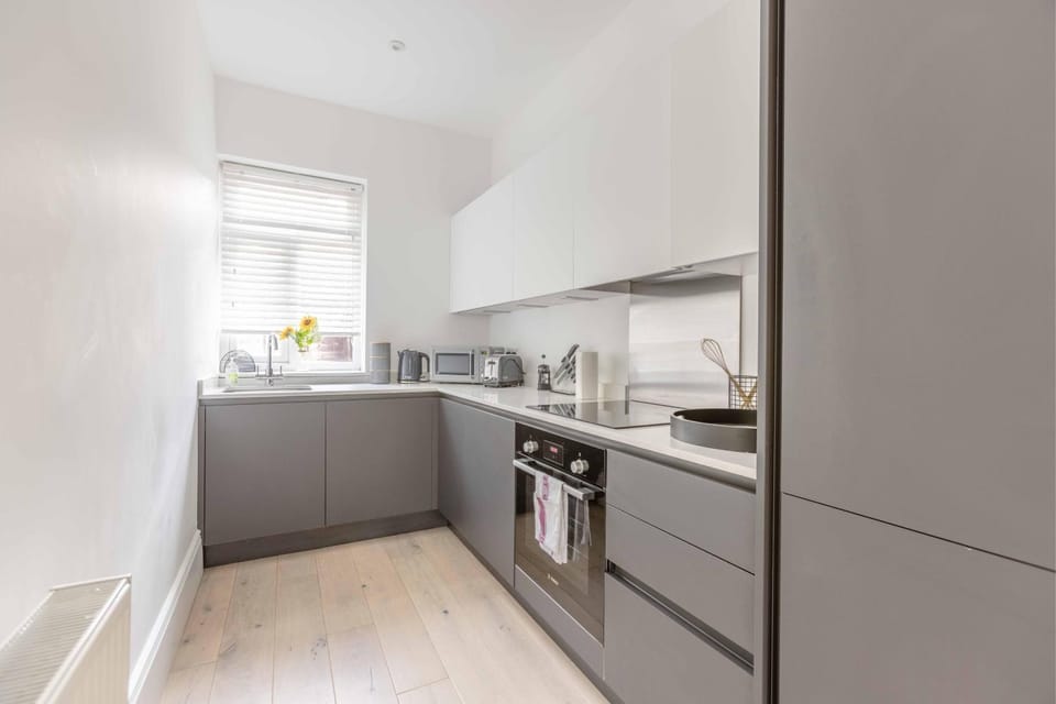 2 Bed Close to Windsor Castle, Ascot Races - By Tempstay Apartment in England