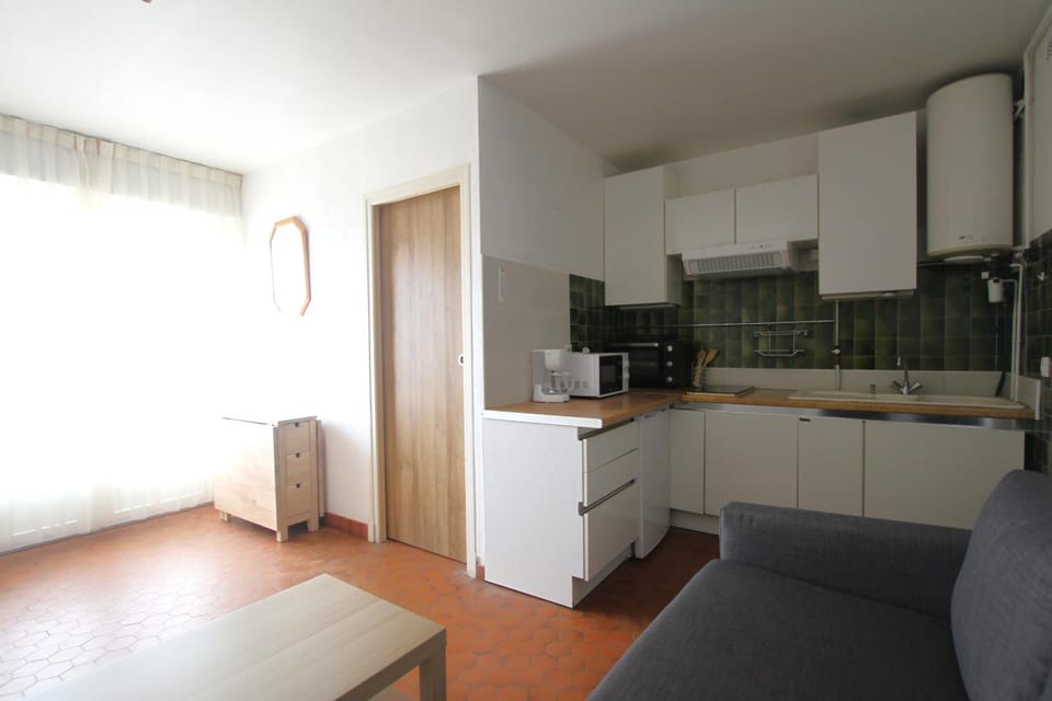 Studio Cabine en frond de mer Cabin in Canet-en-Roussillon