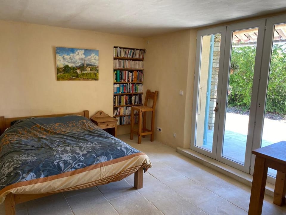 Mas Provençal Villa in Carpentras