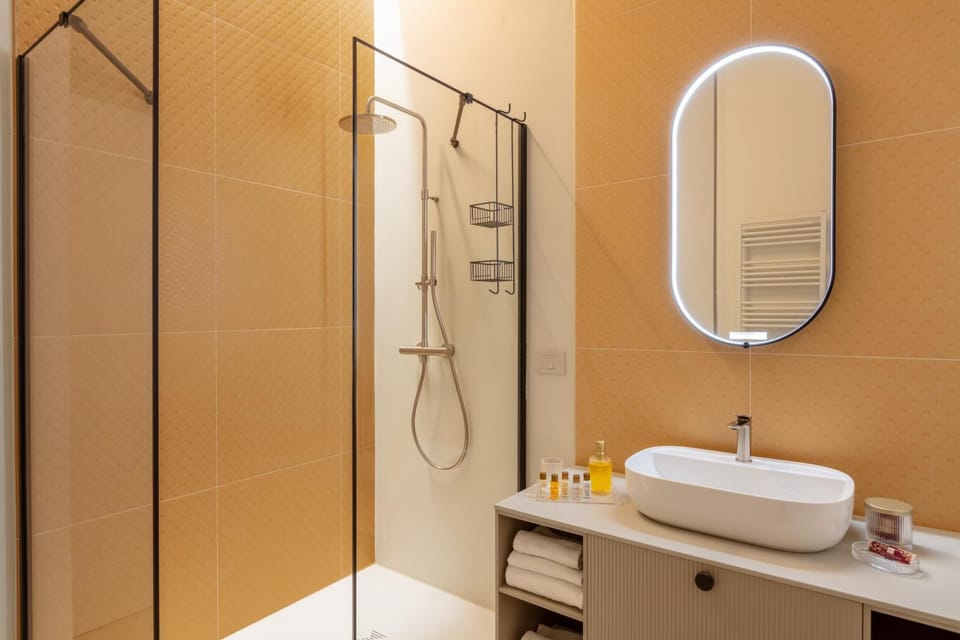 Shower, Bathroom
