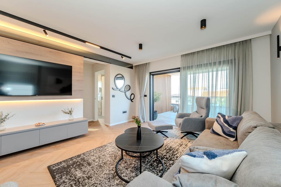 TV and multimedia, Living room, Seating area