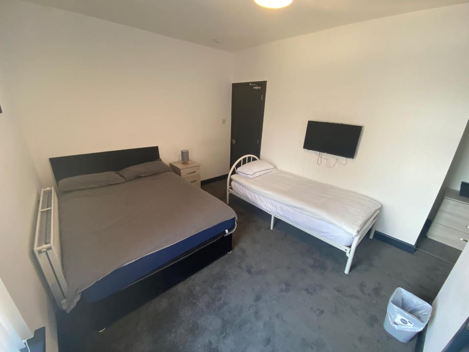 Houghton Guest House Apartment in Stoke-on-Trent