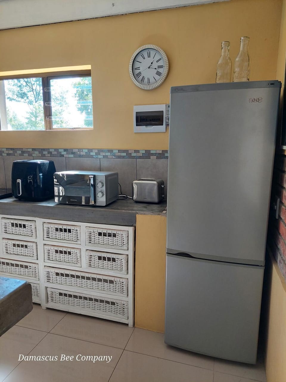 Kitchen or kitchenette, pet friendly