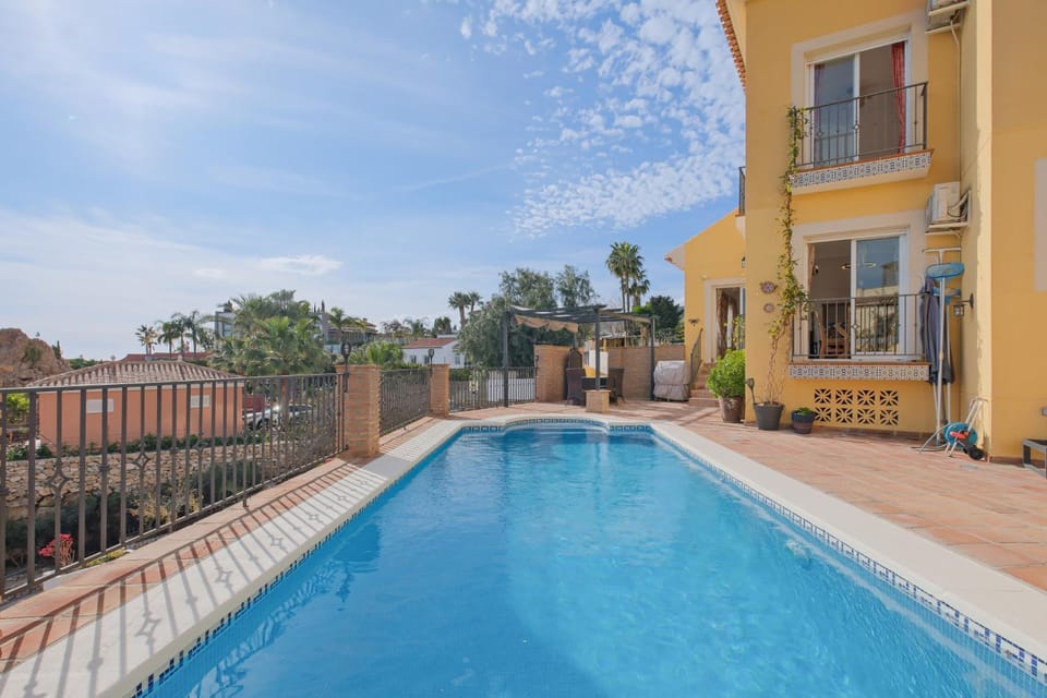 Property building, Pool view, Swimming pool