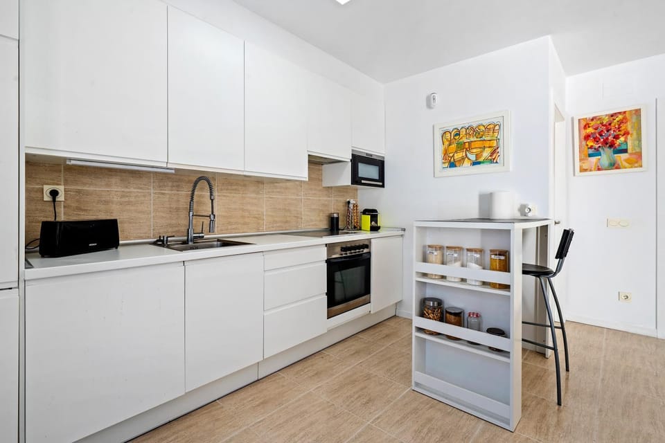 Kitchen or kitchenette, Living room