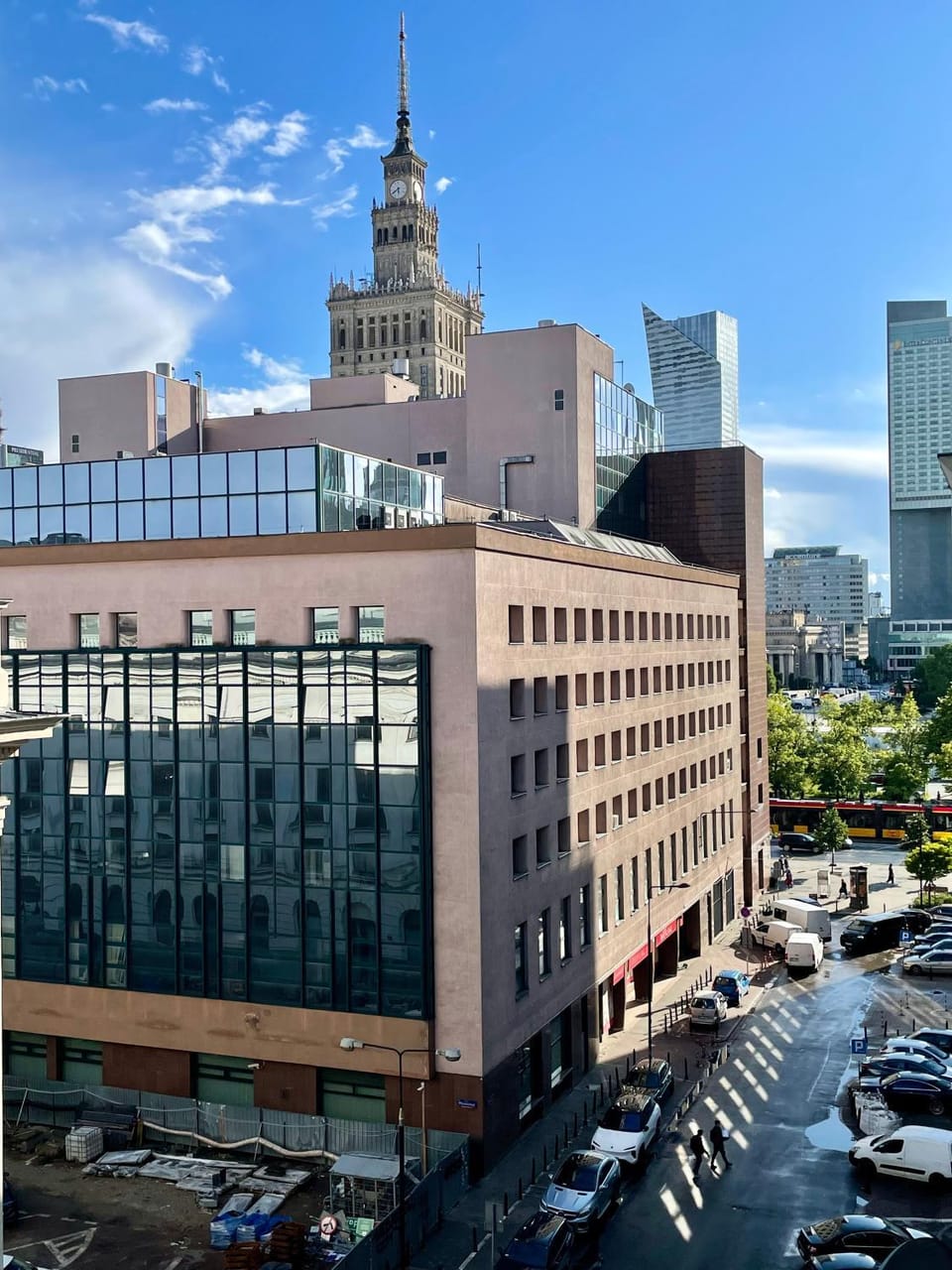 City view, Location
