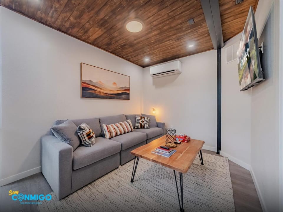 Kanab Cube Shipping Cube Rental Experience House in Kanab