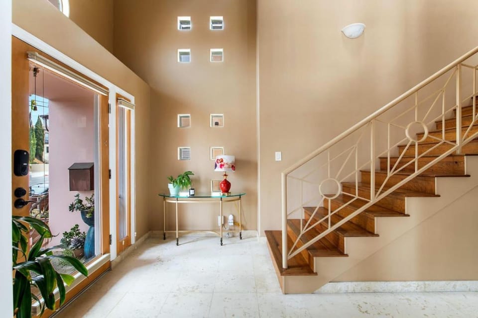 Oceanview Coastal Retreat in Redondo Beach House in Redondo Beach