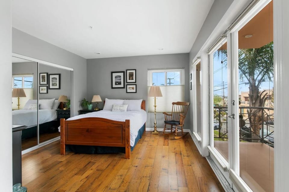 Oceanview Coastal Retreat in Redondo Beach House in Redondo Beach