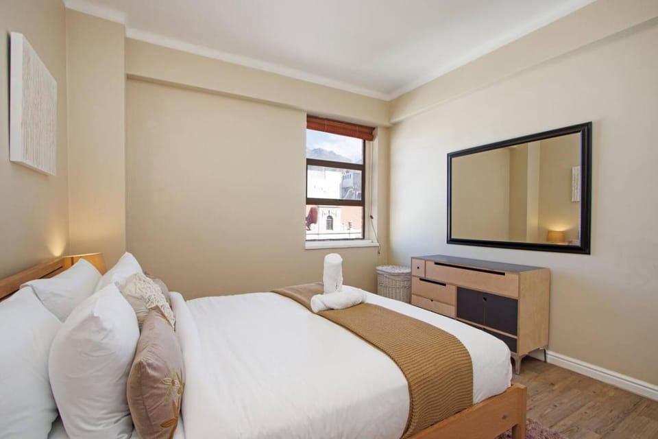Photo of the whole room, Bedroom, towels