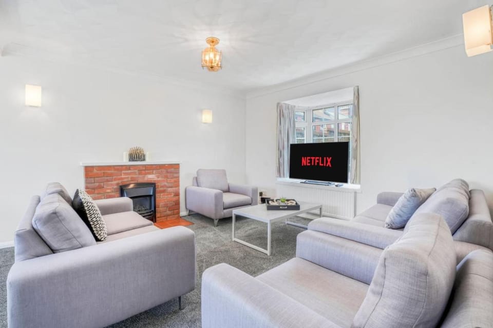 TV and multimedia, Seating area