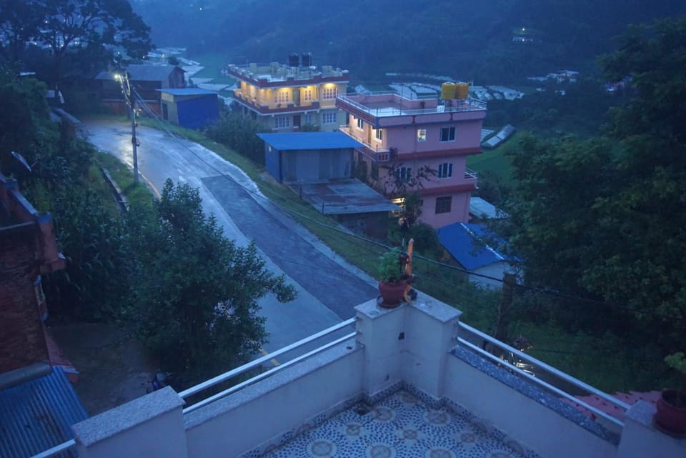 Neighbourhood, Street view