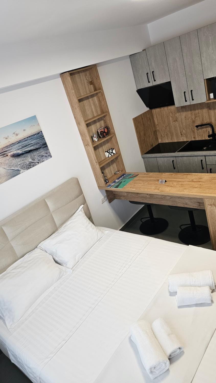 studio sat vacanta- delfinariu-faleza nord Apartment in Constanta