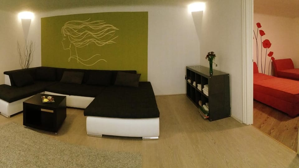 Living room, Bedroom, On site