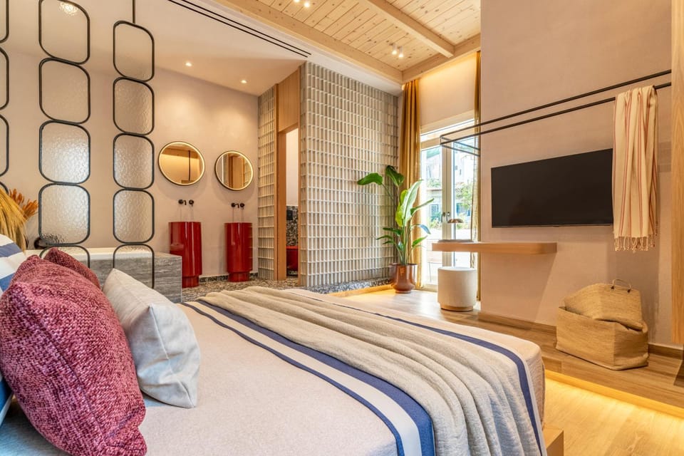 Bathroom, Bedroom