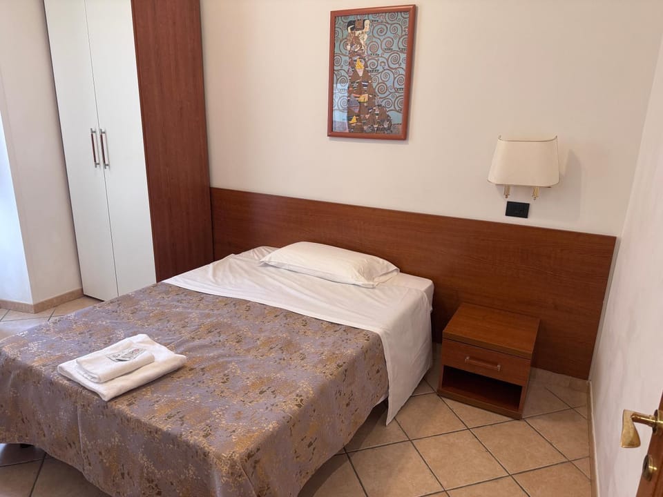 Karina Suite Bed and Breakfast in Rome
