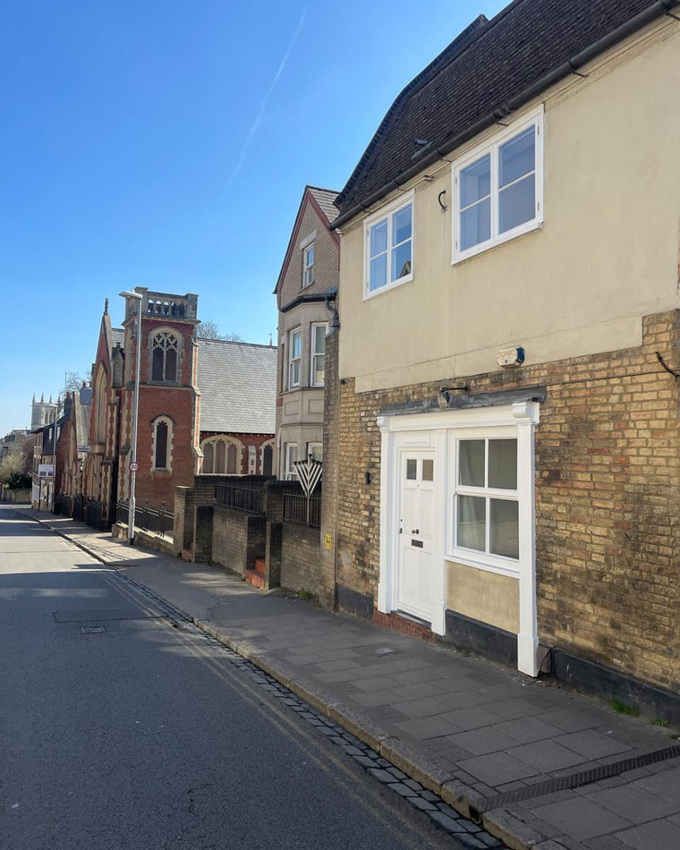 Great Location! - Large Luxury Studio By River Apartment in Cambridge