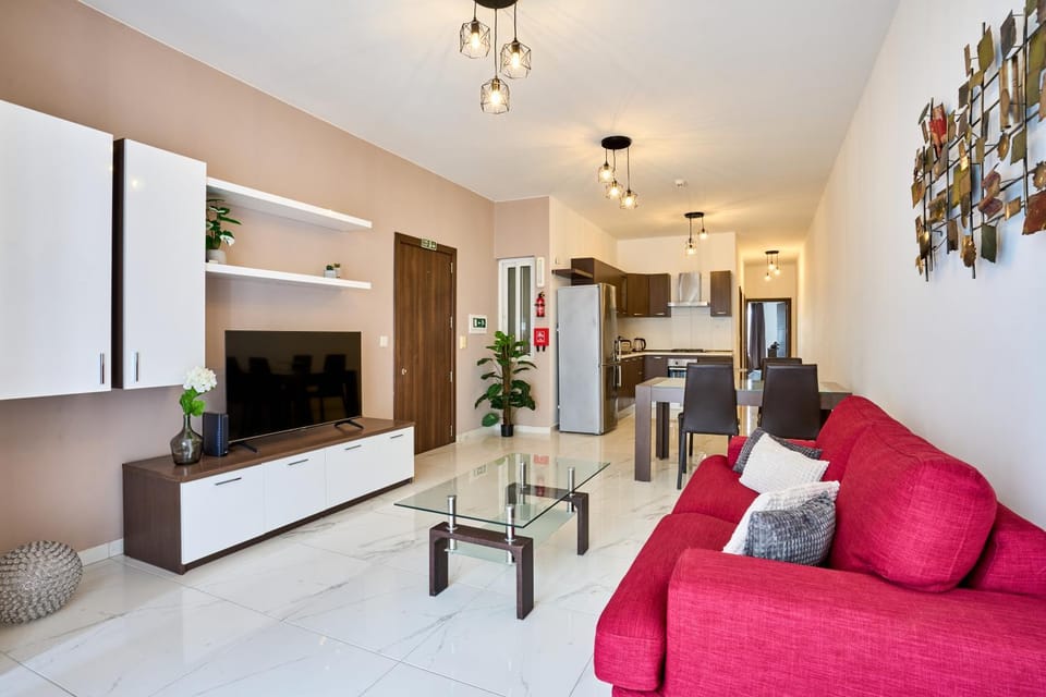 Kitchen or kitchenette, Living room, Seating area