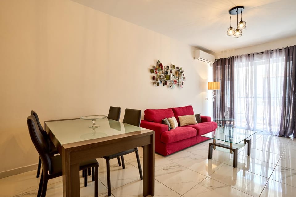 Living room, Seating area, Dining area, air conditioner