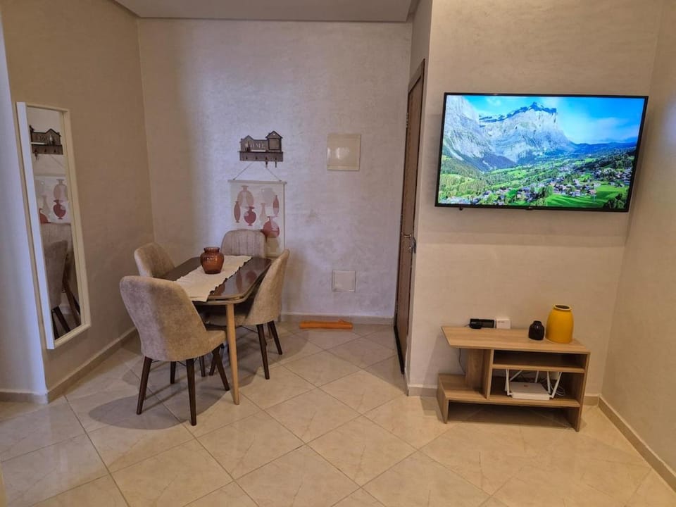 TV and multimedia, Dining area