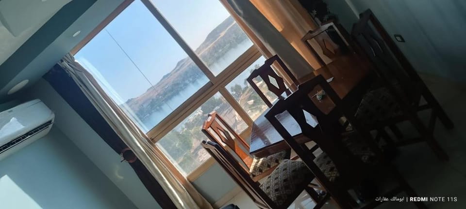شقة كورنيش النيل 3غرف فيو كامل علي النيل Apartment in Red Sea Governorate