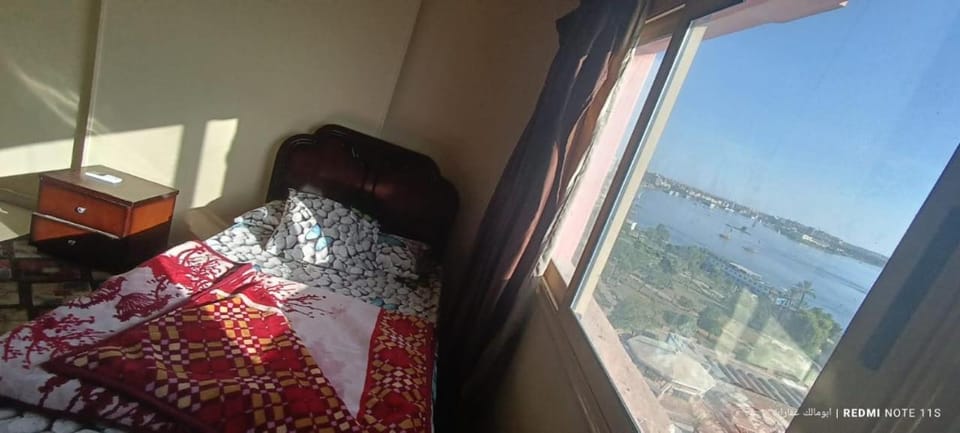 شقة كورنيش النيل 3غرف فيو كامل علي النيل Apartment in Red Sea Governorate