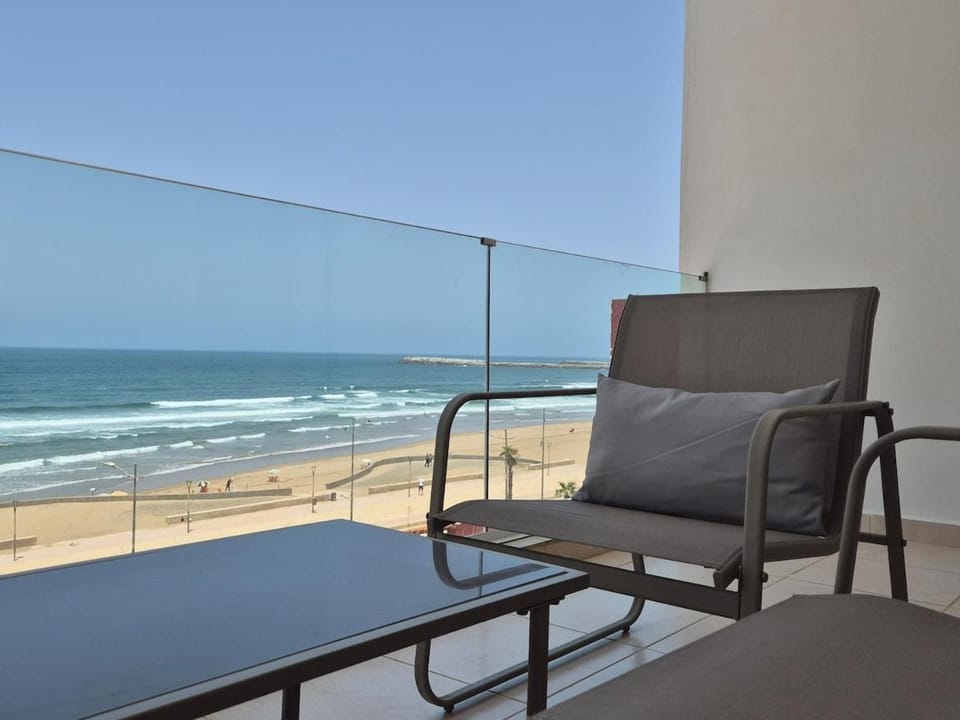 Seaside Escape - Modern Comfort and Relaxation in Mehdia Apartment in Rabat-Salé-Kénitra